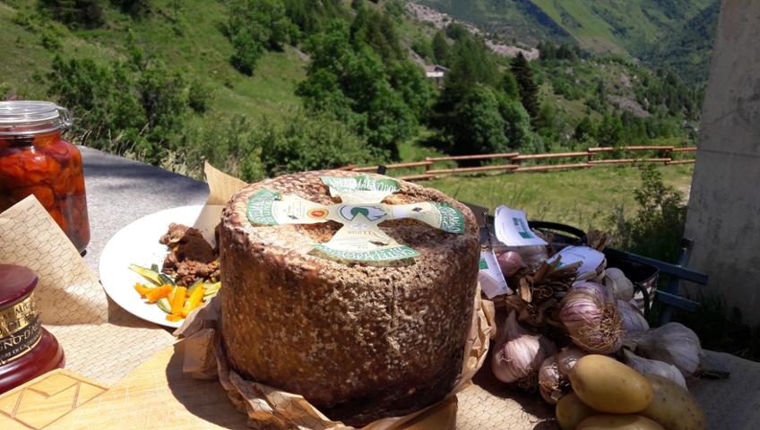 VALLE GRANA GOLOSA: IL CASTELMAGNO